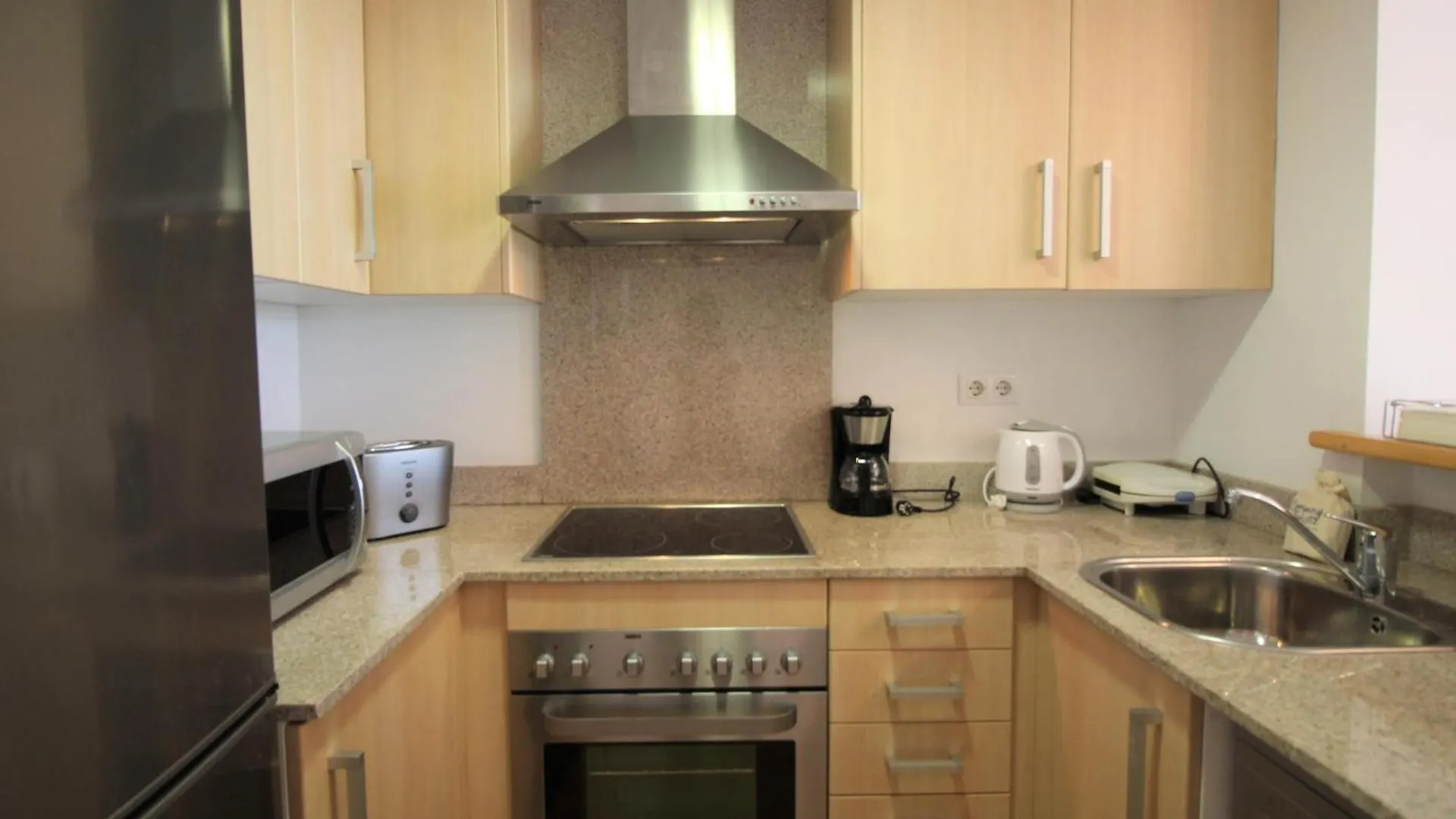רוזס Apartamento Luminoso Con Terraza Y Piscina Comunitaria En Santa Margarita, Cerca De La Playa. - Es-228-138